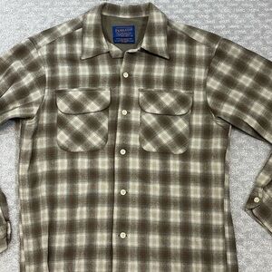 Vintage Pendleton Wool Board Button Up Shirt  Sz Men’s Small Brown Tan